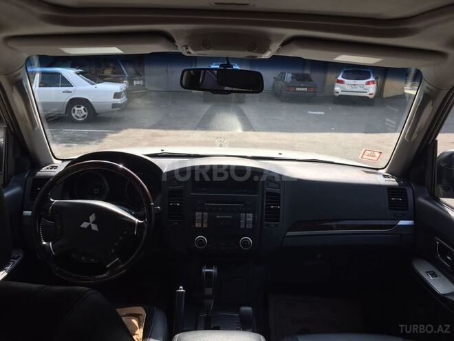 Mitsubishi Pajero 2010, 165,000 km - 3.5 l - Bakı
