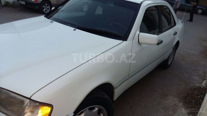 Mercedes C 180 1996, 300,000 km - 1.8 l - Bakı