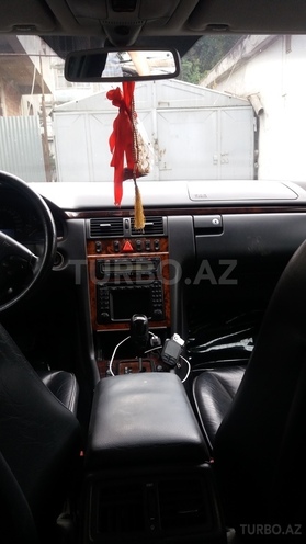 Mercedes E 220 2001, 259,000 km - 0.2 l - Bakı