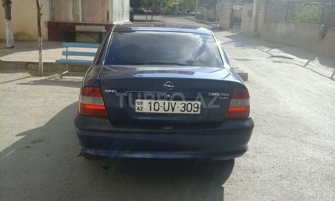 Opel Vectra 1995, 350,000 km - 1.8 l - Sumqayıt