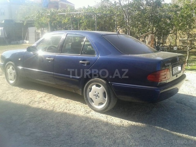 Mercedes E 200 1997, 298,635 km - 2.0 l - Bakı