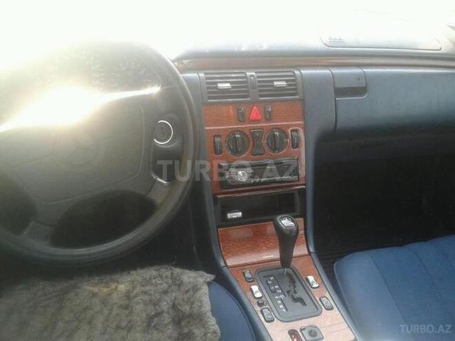 Mercedes E 200 1997, 298,635 km - 2.0 l - Bakı