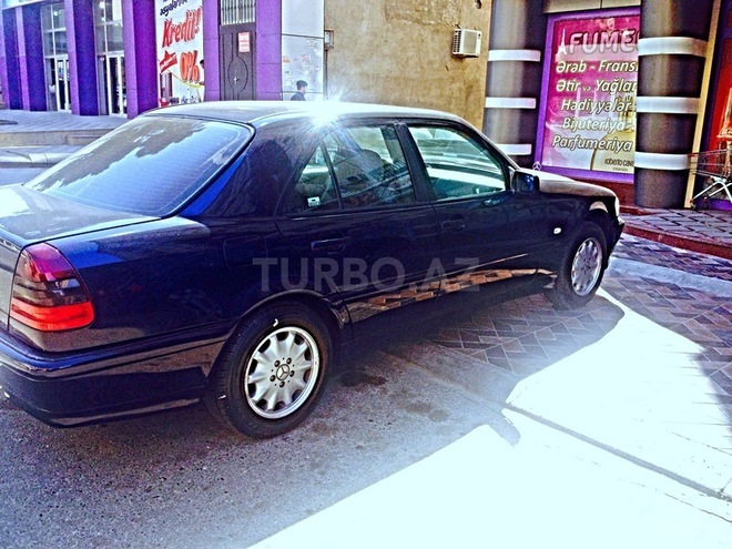 Mercedes C 180 1999, 210,000 km - 1.8 л - Bakı