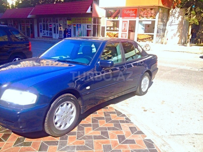 Mercedes C 180 1999, 210,000 km - 1.8 л - Bakı