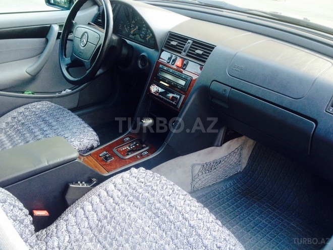 Mercedes C 180 1999, 210,000 km - 1.8 л - Bakı