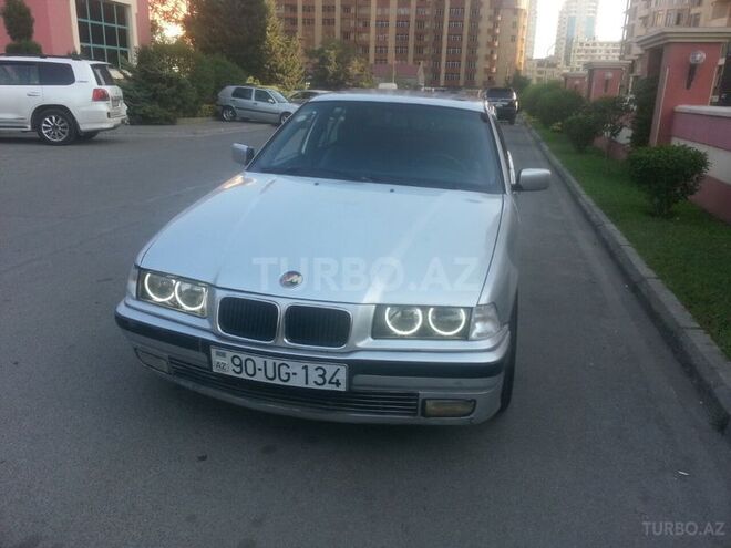 BMW 320 1991, 242,000 km - 2.0 l - Bakı