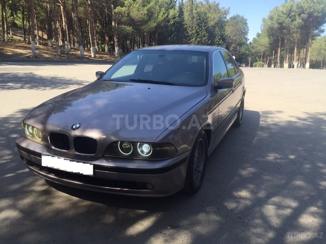 BMW 528 1998, 124,000 km - 2.8 l - Sumqayıt
