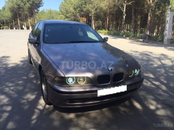 BMW 528 1998, 124,000 km - 2.8 l - Sumqayıt