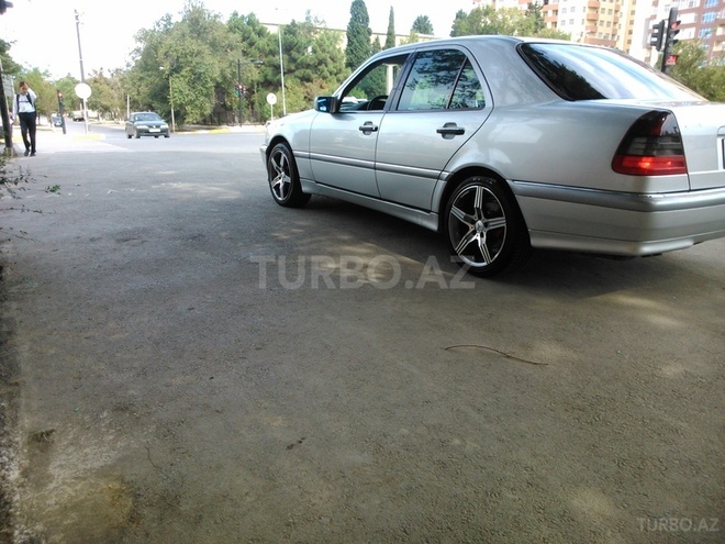 Mercedes C 230 1999, 156,000 km - 2.3 l - Sumqayıt