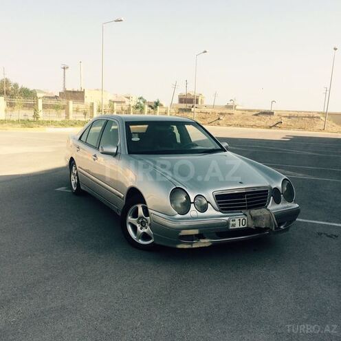 Mercedes E 320 2001, 160,000 km - 3.2 l - Bakı