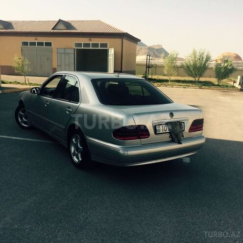 Mercedes E 320 2001, 160,000 km - 3.2 l - Bakı