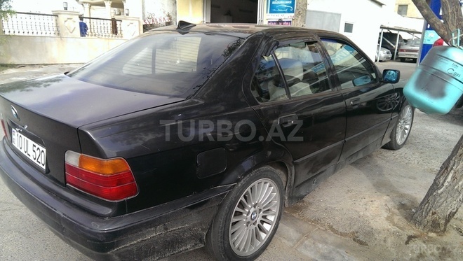 BMW 320 1991, 330,000 km - 2.0 l - Bakı
