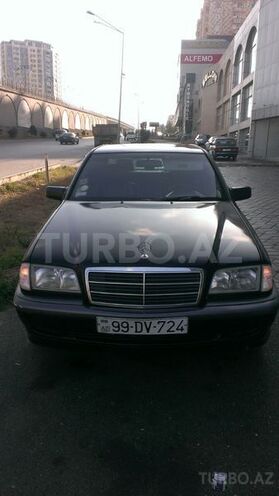 Mercedes C 230 2000, 240,000 km - 2.3 l - Bakı