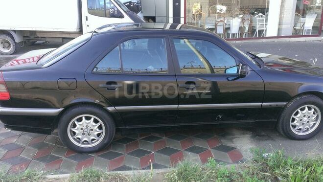 Mercedes C 230 2000, 240,000 km - 2.3 l - Bakı
