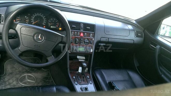 Mercedes C 230 2000, 240,000 km - 2.3 l - Bakı