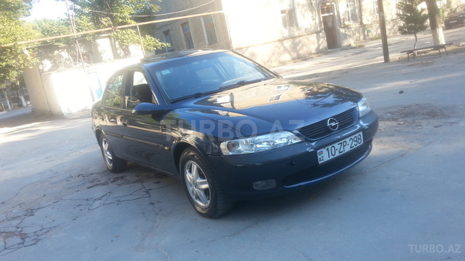 Opel Vectra 1997, 215,000 km - 2.0 l - Sumqayıt