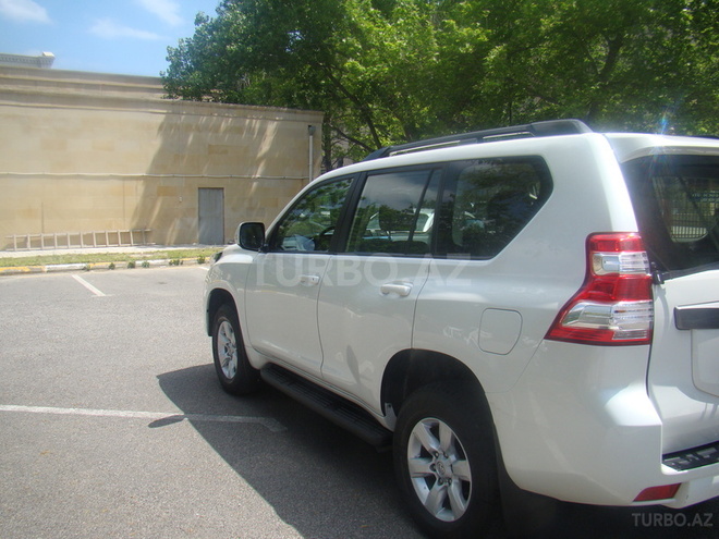 Toyota Prado 2014, 76,500 km - 3.0 l - Bakı