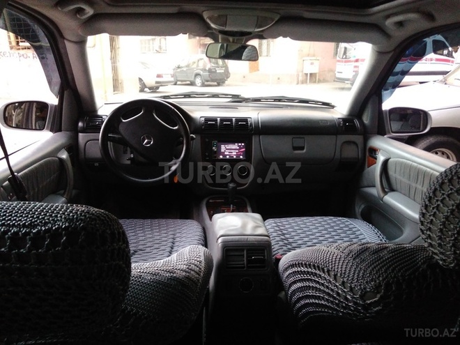 Mercedes ML 270 2003, 239,000 km - 2.7 л - Bakı