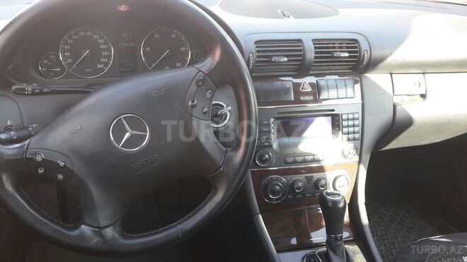 Mercedes C 220 2007, 230,000 km - 2.2 л - Bakı