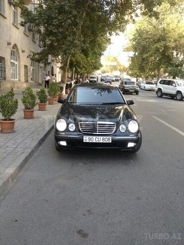 Mercedes E 240 2000, 156,000 km - 2.4 л - Bakı