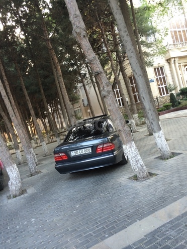 Mercedes E 240 2000, 156,000 km - 2.4 л - Bakı