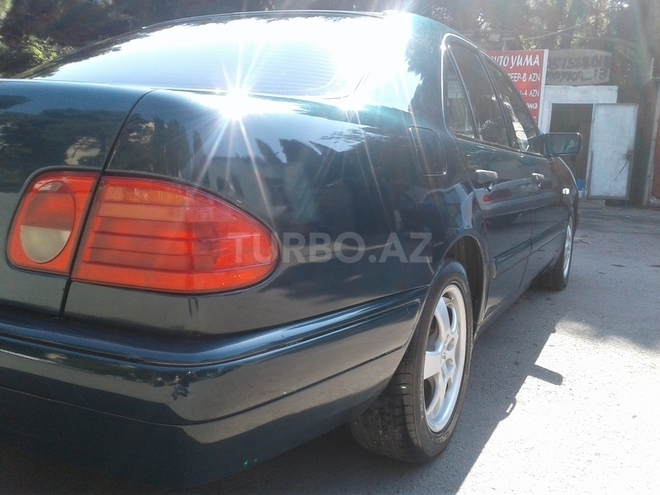 Mercedes E 230 1996, 314,348 km - 2.3 l - Bakı