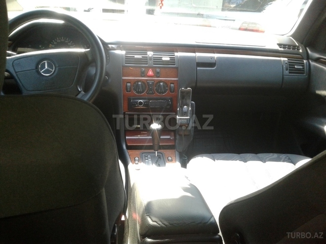 Mercedes E 230 1996, 314,348 km - 2.3 l - Bakı