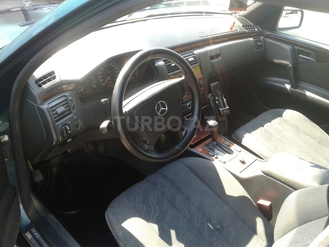 Mercedes E 230 1996, 314,348 km - 2.3 l - Bakı