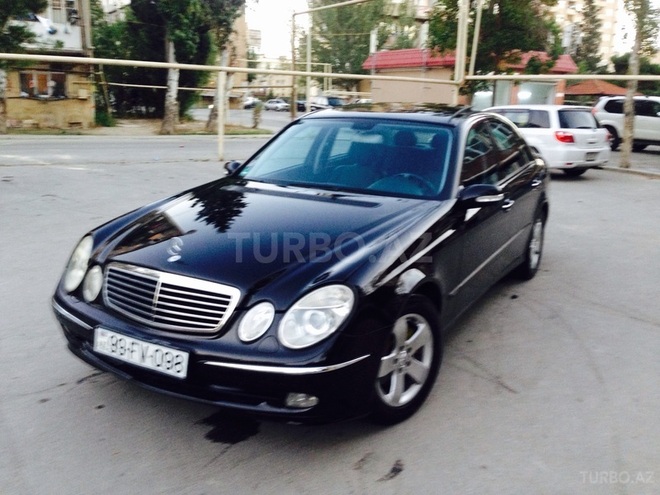 Mercedes E 270 2002, 242,000 km - 2.7 l - Bakı
