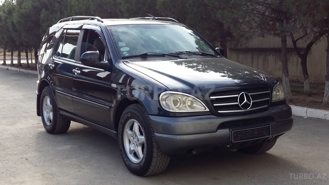 Mercedes ML 270 2001, 261,442 km - 2.7 l - Bakı