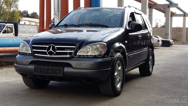 Mercedes ML 270 2001, 261,442 km - 2.7 l - Bakı
