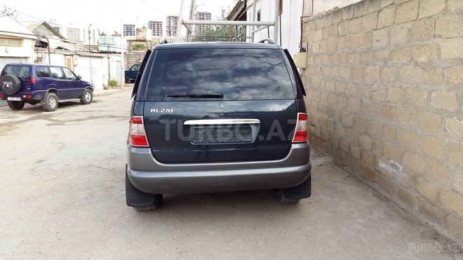 Mercedes ML 270 2001, 261,442 km - 2.7 l - Bakı