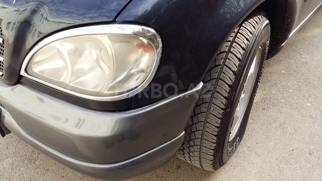 Mercedes ML 270 2001, 261,442 km - 2.7 l - Bakı