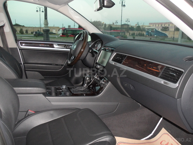 Volkswagen Touareg 2011, 78,000 km - 3.6 l - Bakı