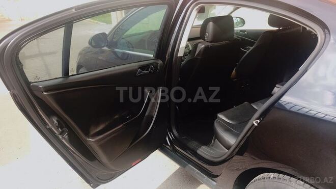 Volkswagen Passat 2005, 105,000 km - 2.0 l - Bakı