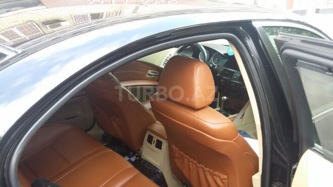 BMW 525 2004, 221,000 km - 2.5 l - Bakı