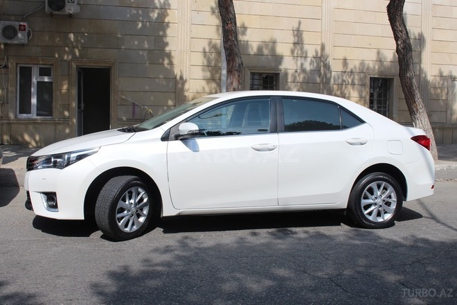 Toyota Corolla 2014, 68,000 km - 1.6 l - Bakı