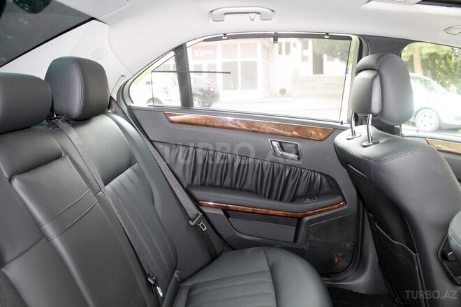 Mercedes E 250 2011, 46,000 km - 2.5 l - Bakı