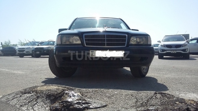Mercedes C 200 1997, 150,000 km - 2.0 l - Bakı