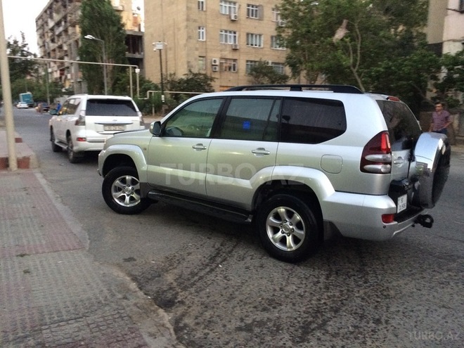 Toyota Prado 2004, 130,000 km - 4.0 l - Bakı
