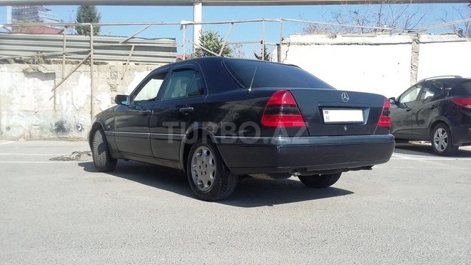Mercedes C 200 1997, 150,000 km - 2.0 l - Bakı