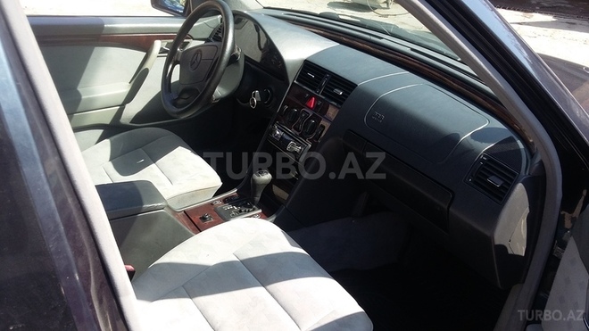 Mercedes C 200 1997, 150,000 km - 2.0 l - Bakı