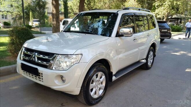 Mitsubishi Pajero 2012, 75,000 km - 3.5 l - Bakı