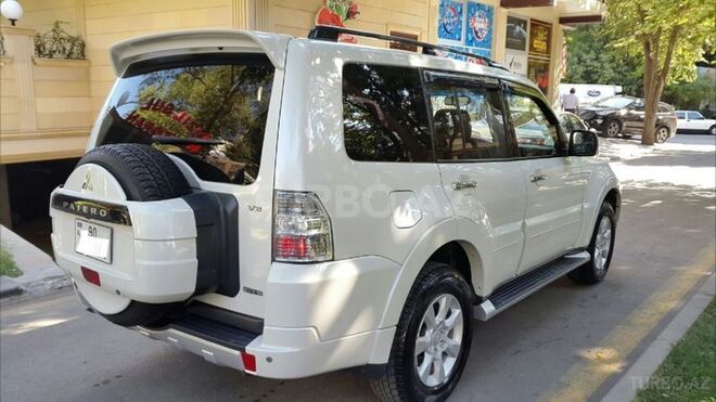 Mitsubishi Pajero 2012, 75,000 km - 3.5 l - Bakı