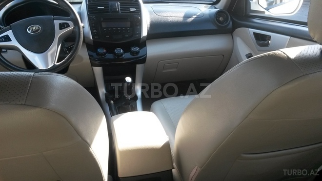 Lifan X60 2012, 80,000 km - 1.8 l - Ucar