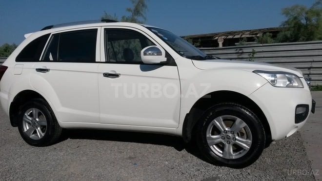 Lifan X60 2012, 80,000 km - 1.8 l - Ucar