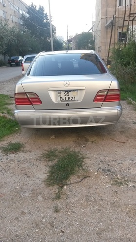 Mercedes E 320 2001, 220,000 km - 3.2 l - Şirvan