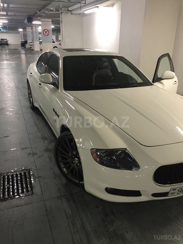 Maserati Quattroporte 2010, 59,000 km - 4.7 л - Bakı