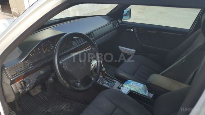 Mercedes E 200 1995, 315,000 km - 2.0 l - Bakı