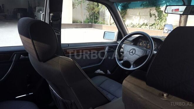 Mercedes E 200 1995, 315,000 km - 2.0 l - Bakı